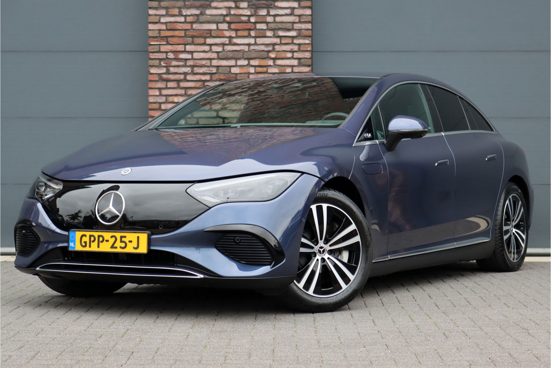 Foto van Mercedes-Benz EQE