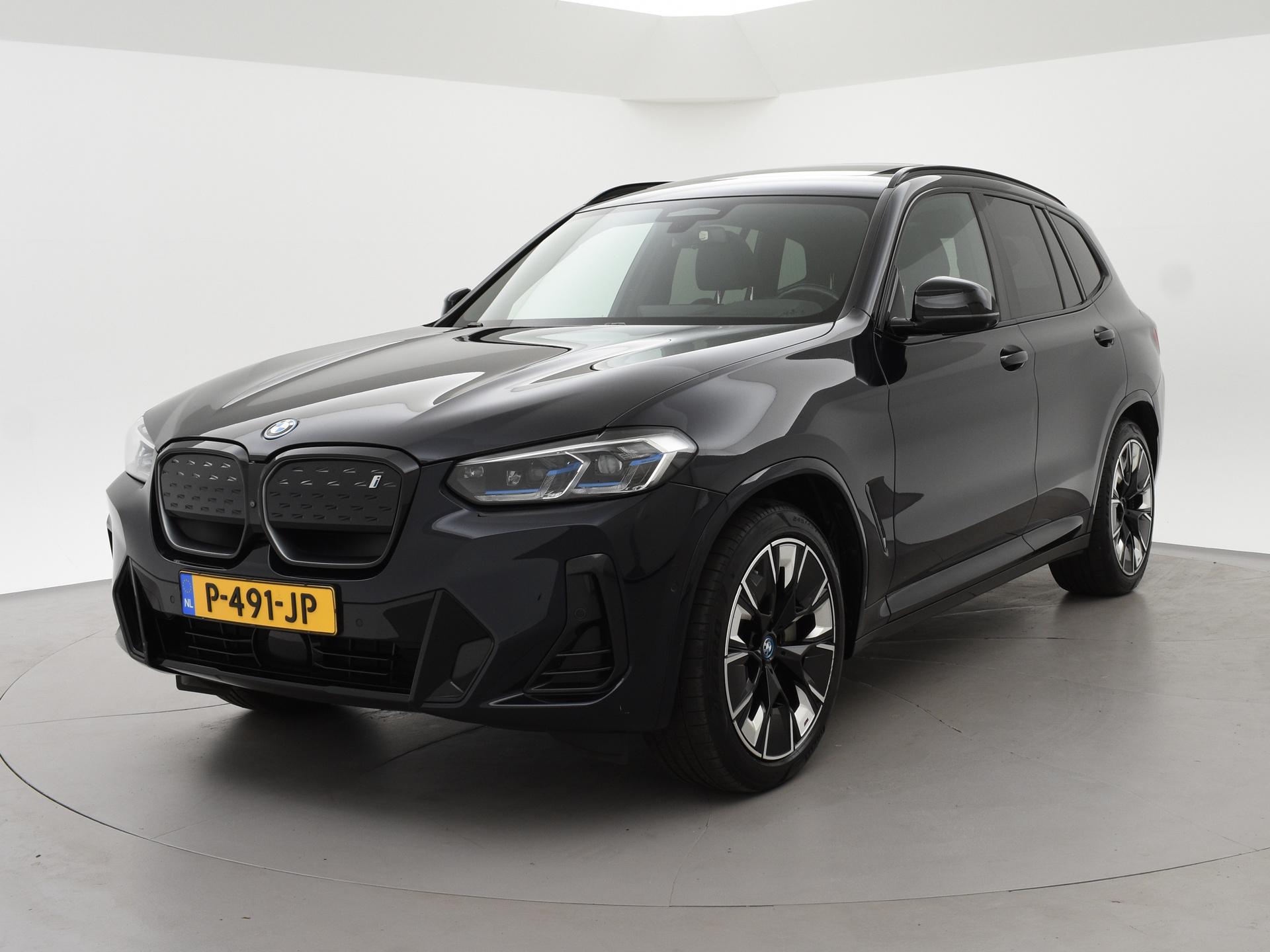 Foto van BMW iX3