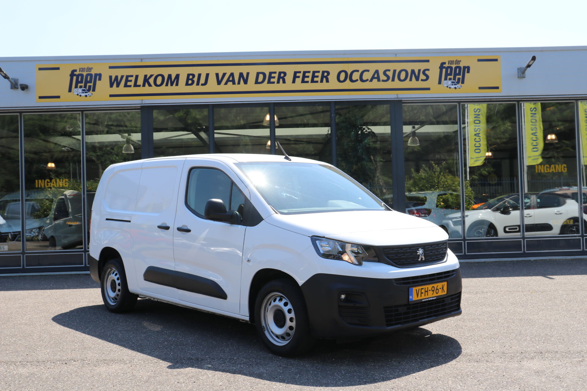 Foto van Peugeot Partner