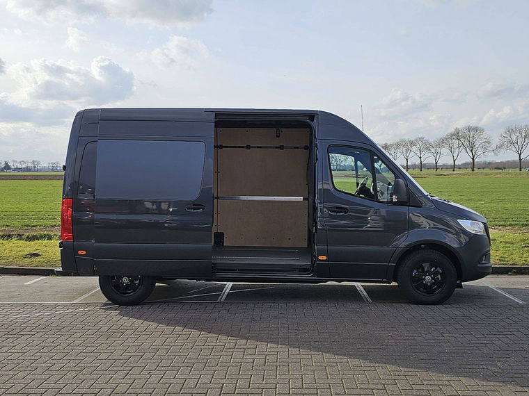 Mercedes-Benz eSprinter