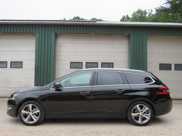 Peugeot 308 foto 1