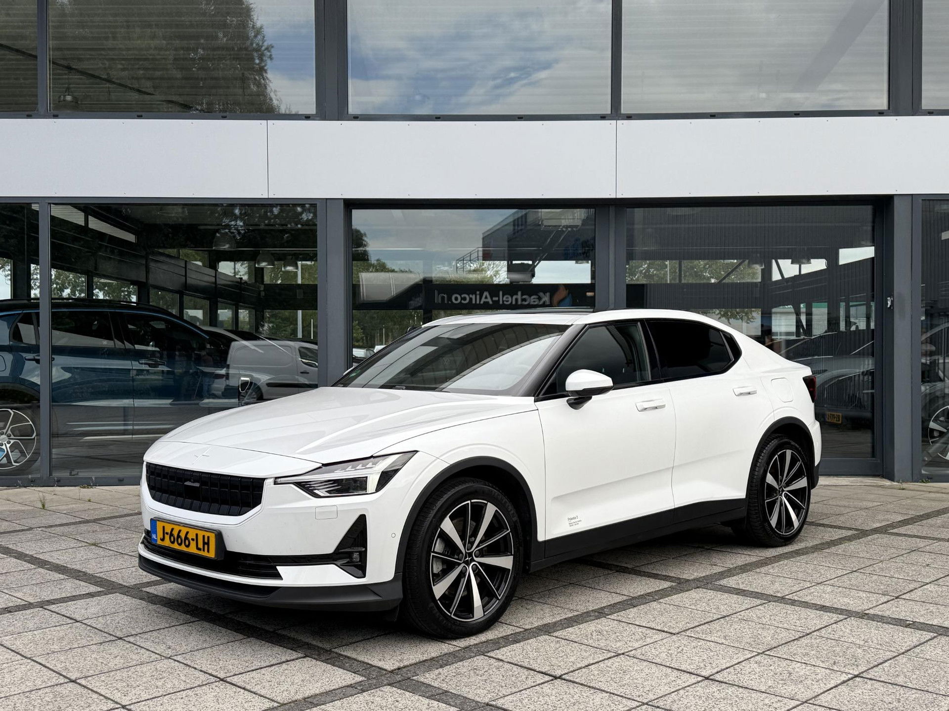 Foto van Polestar 2
