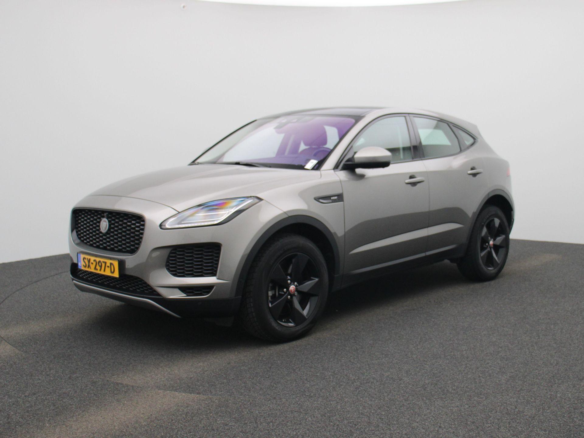 Foto van Jaguar E-Pace