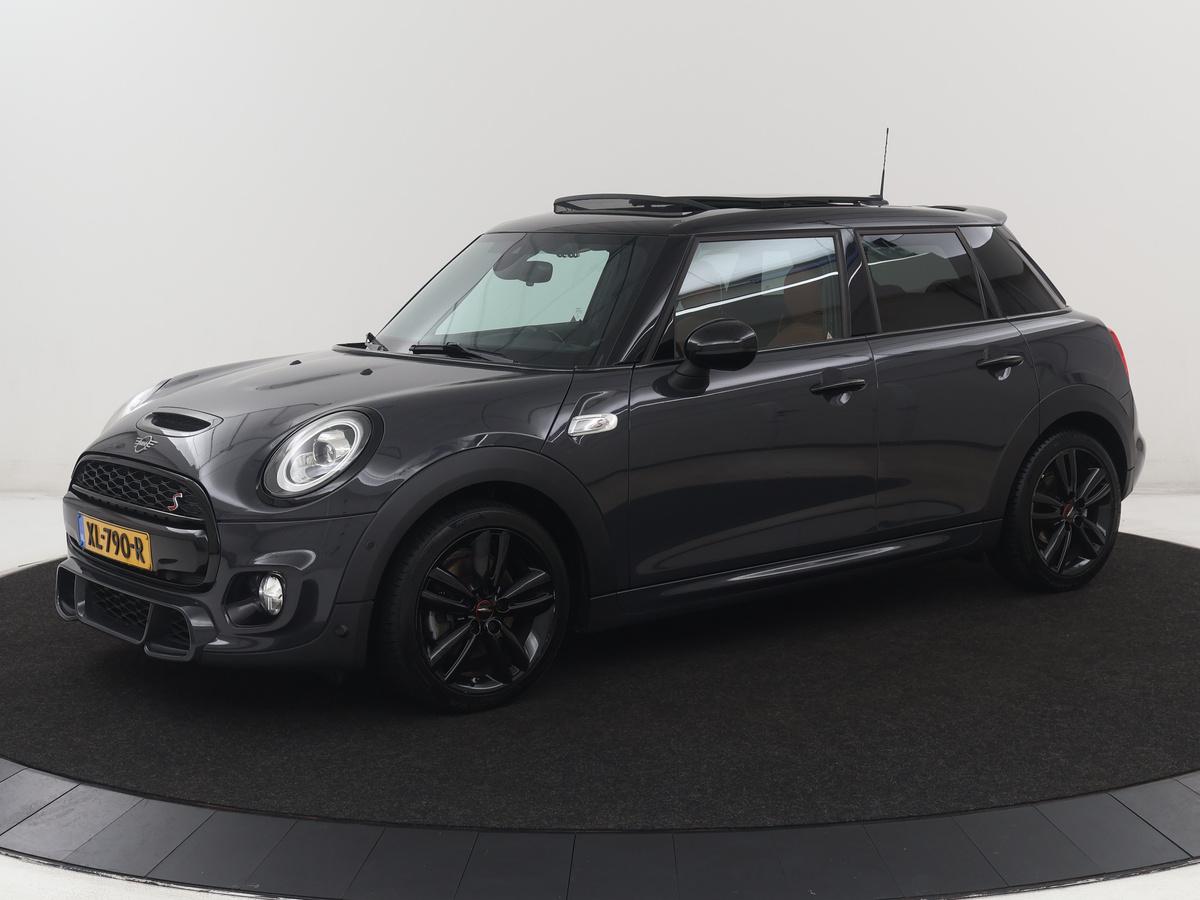 Foto van MINI 5-Deurs