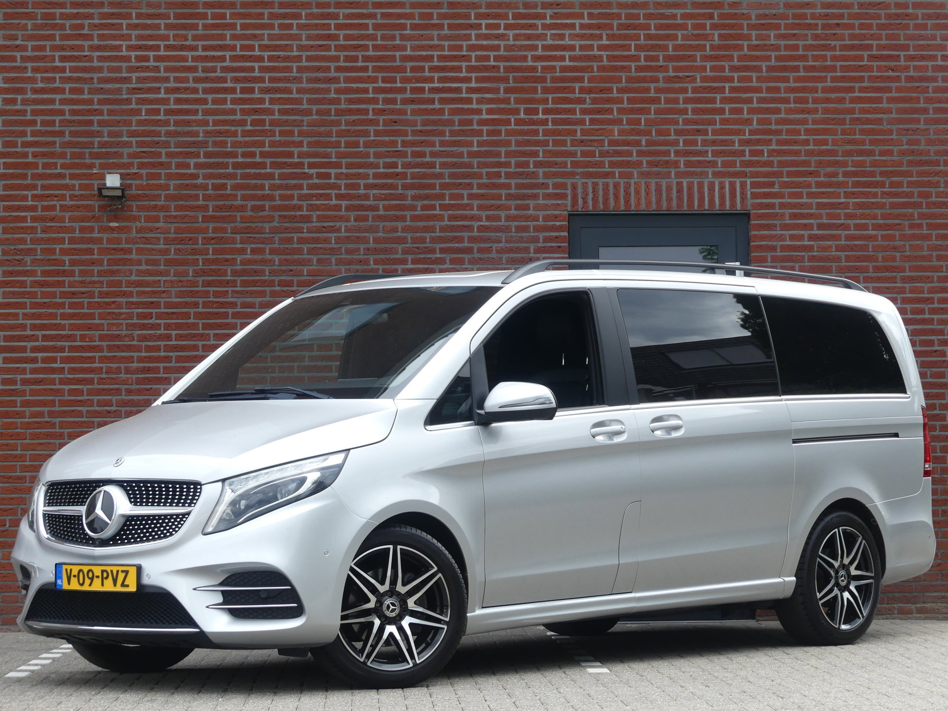 Foto van Mercedes-Benz V-Klasse