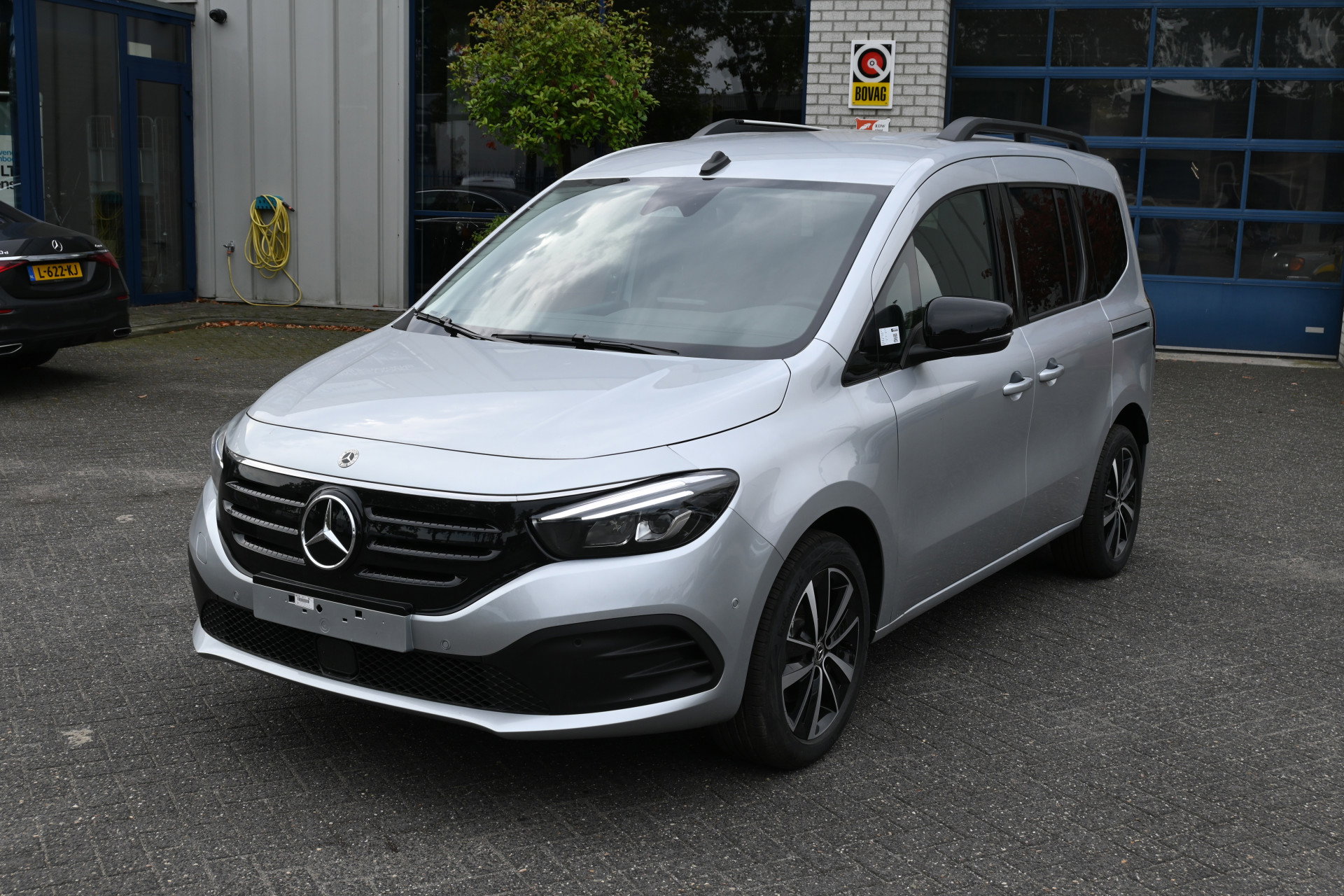 Foto van Mercedes-Benz EQT Tourer