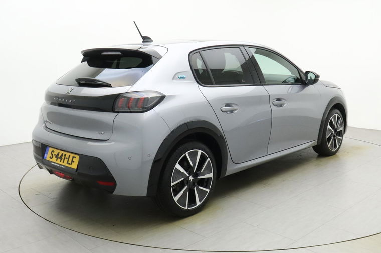 Peugeot e-208