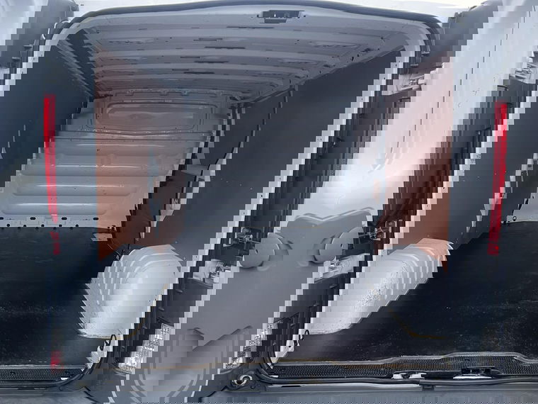 Nissan Primastar