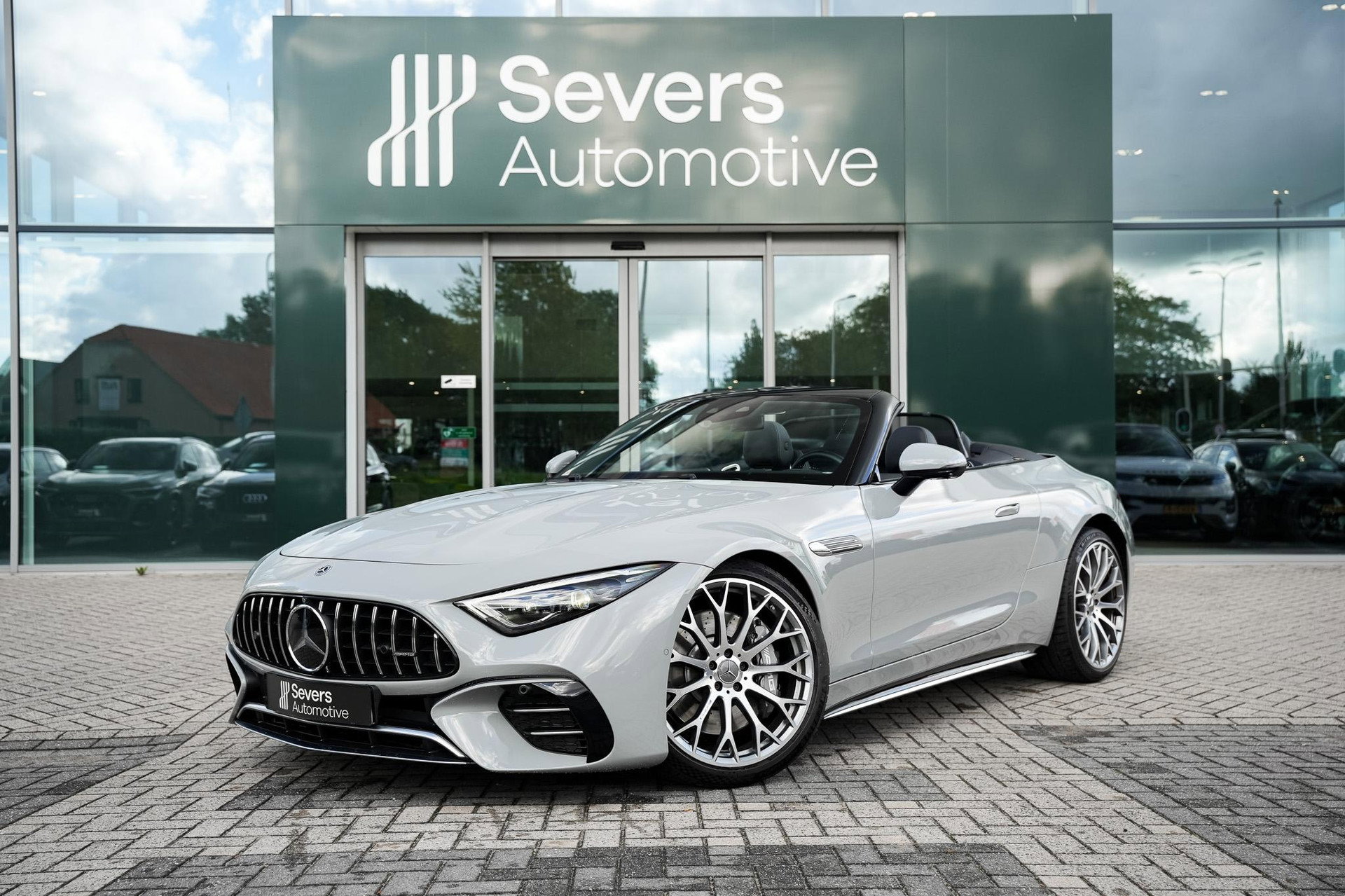 Foto van Mercedes-Benz SL