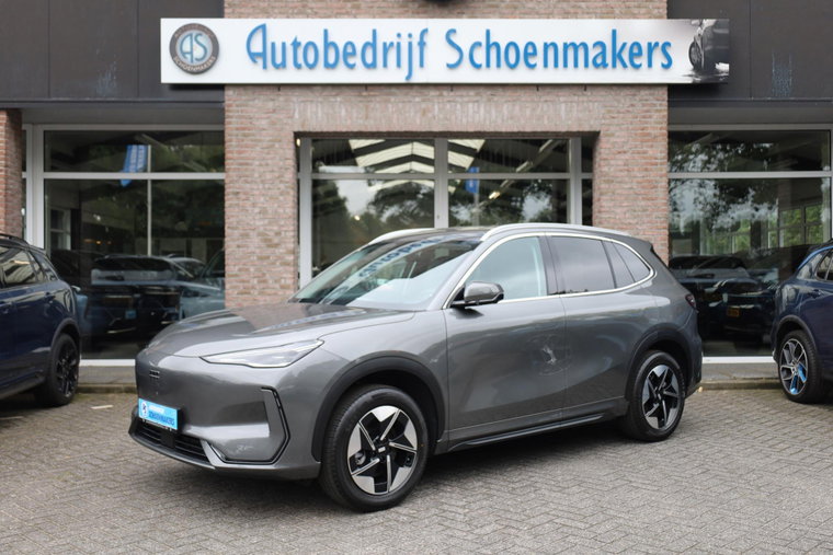Foto van Geely E5