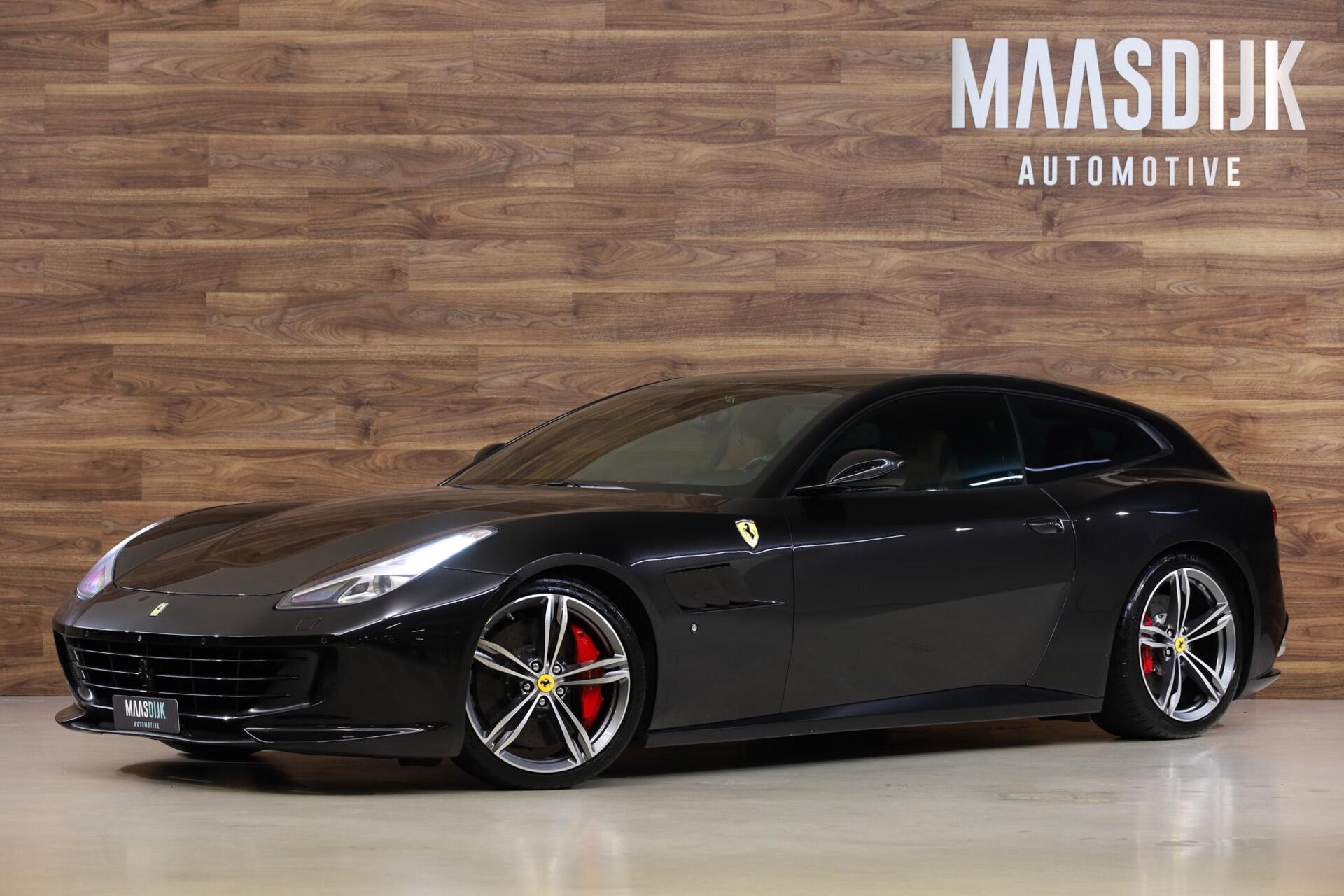 Foto van Ferrari GTC4Lusso