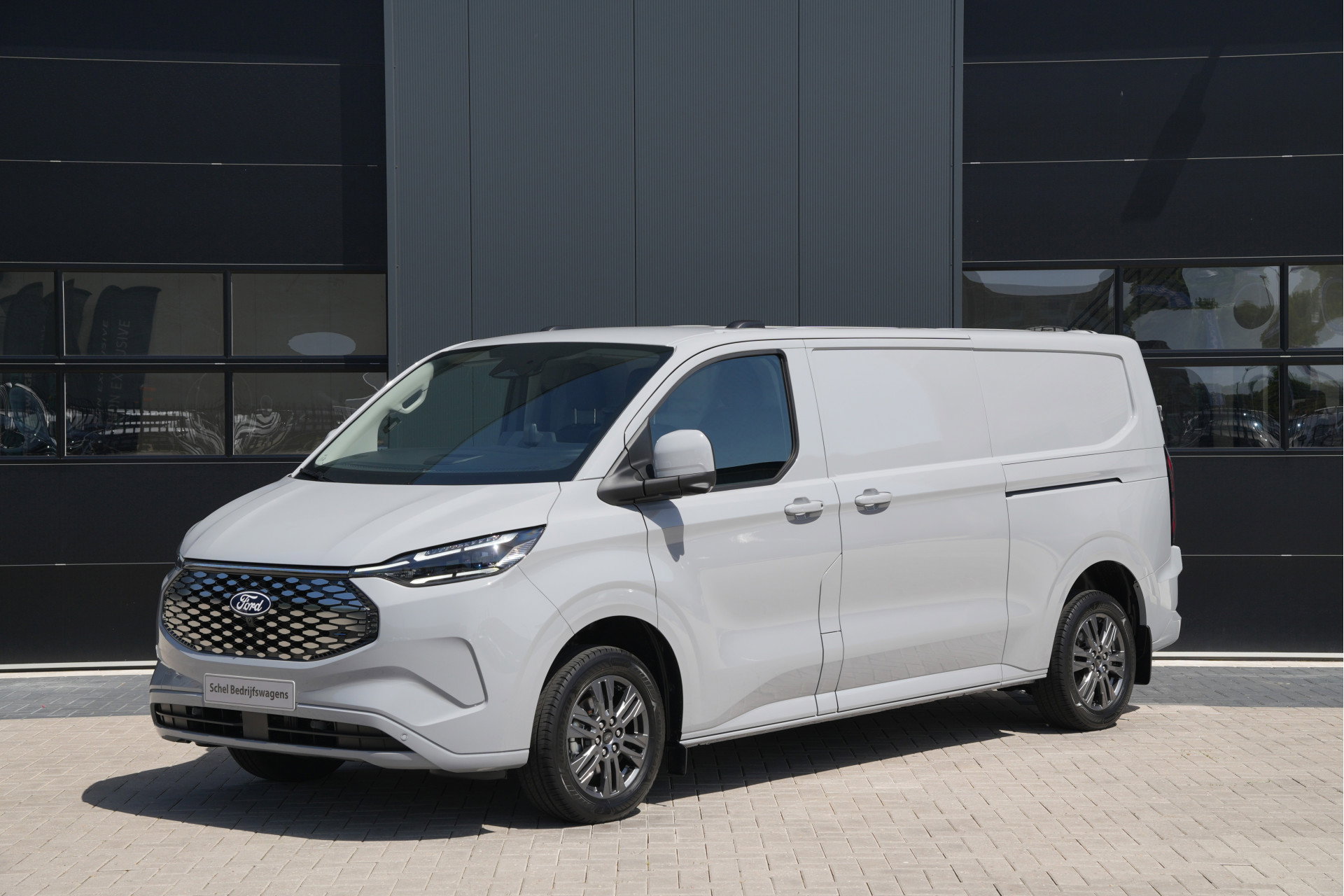 Foto van Ford E-Transit Custom