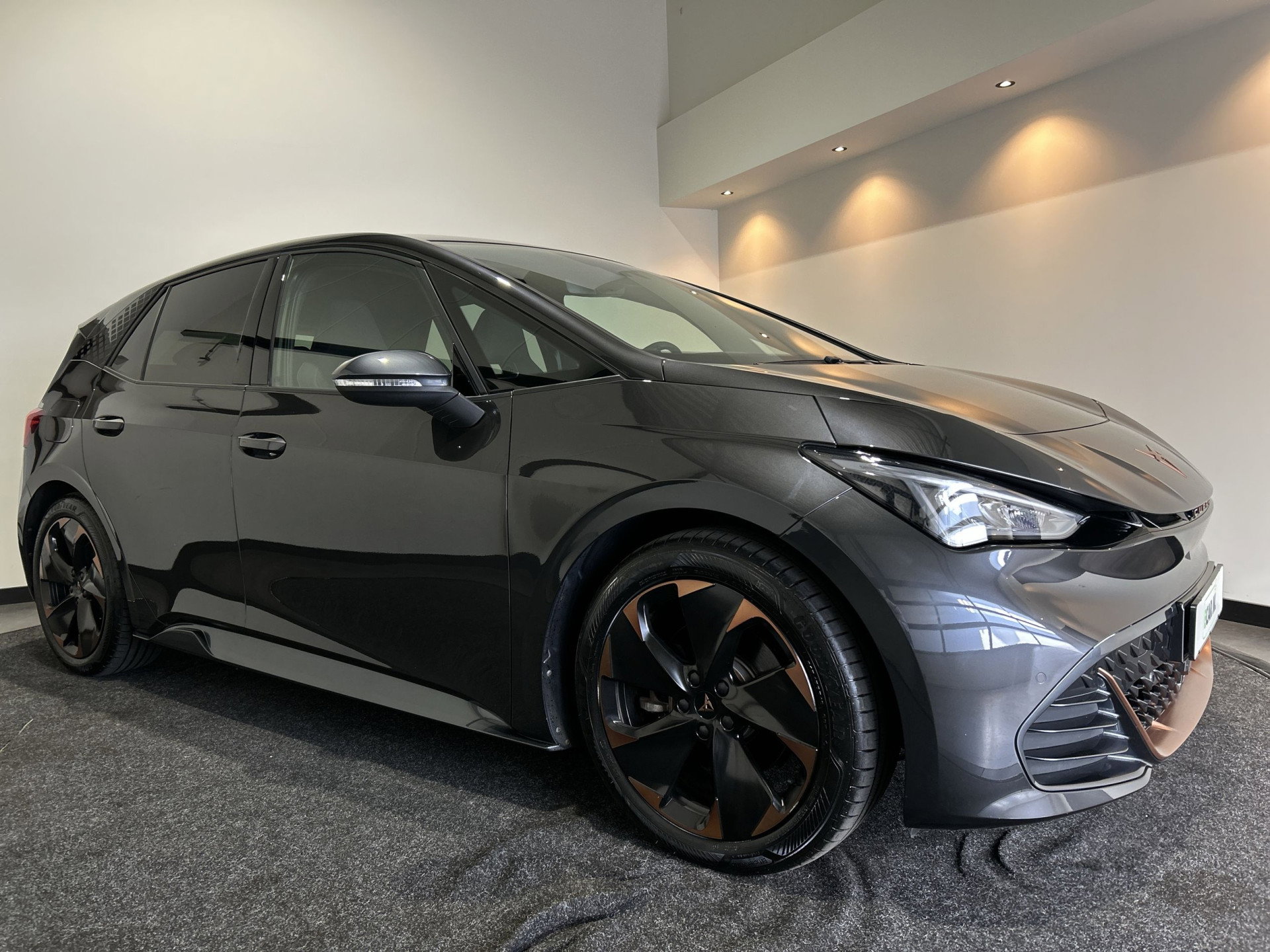 Foto van CUPRA Born