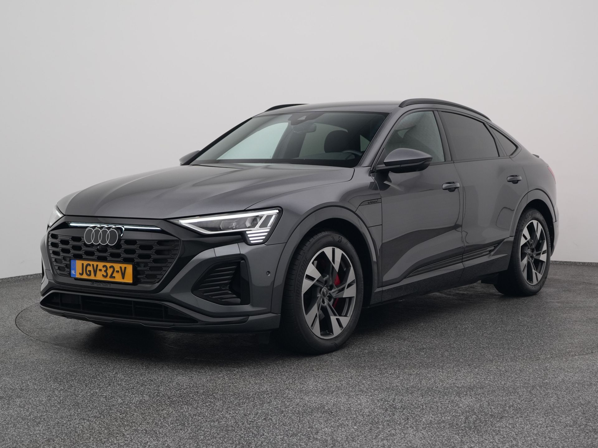 Foto van Audi Q8 Sportback e-tron