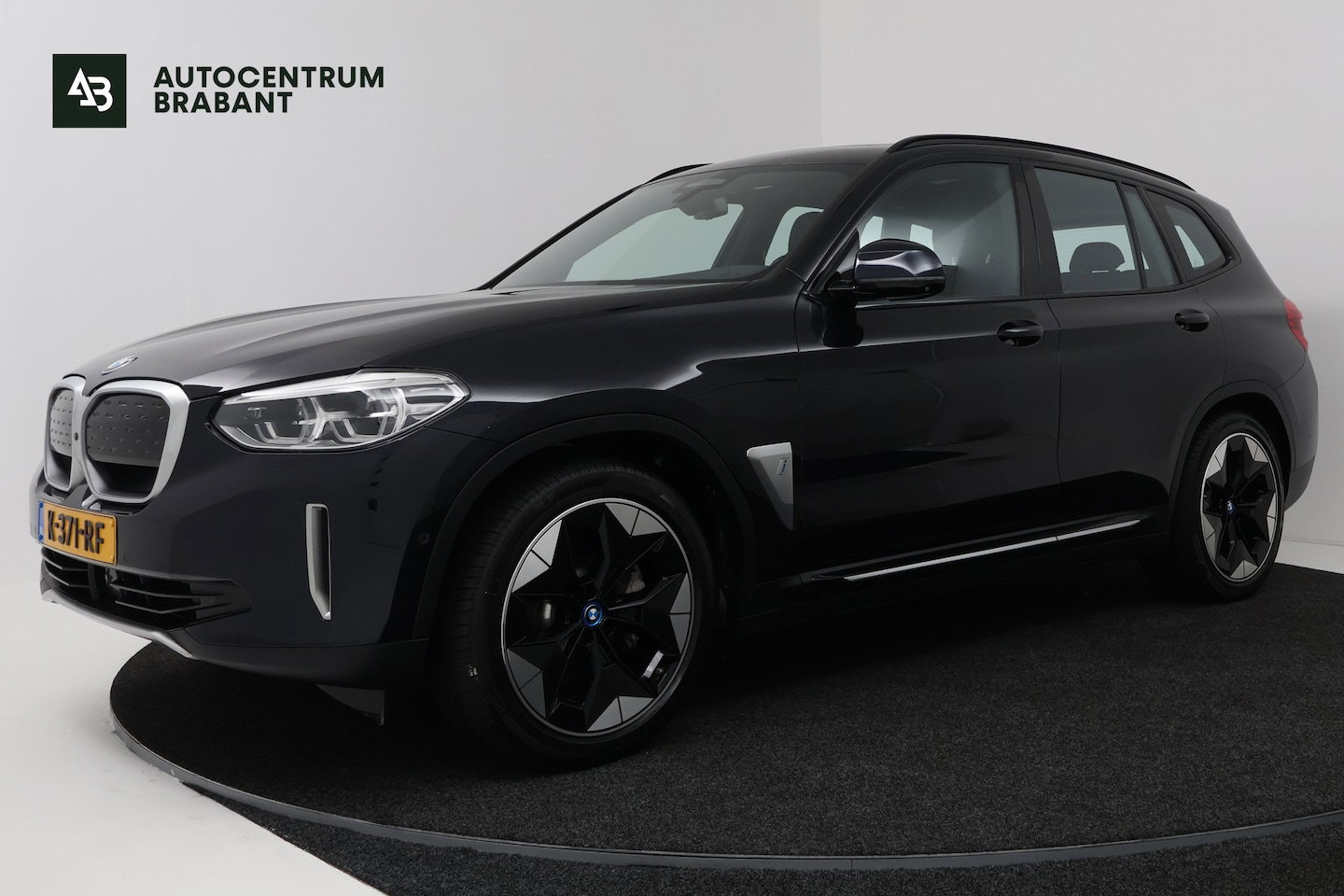 Foto van BMW iX3