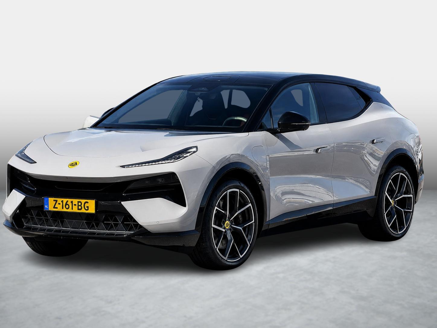Foto van Lotus Eletre