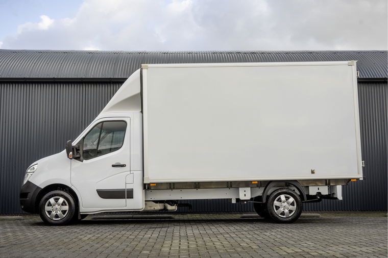 Nissan Interstar
