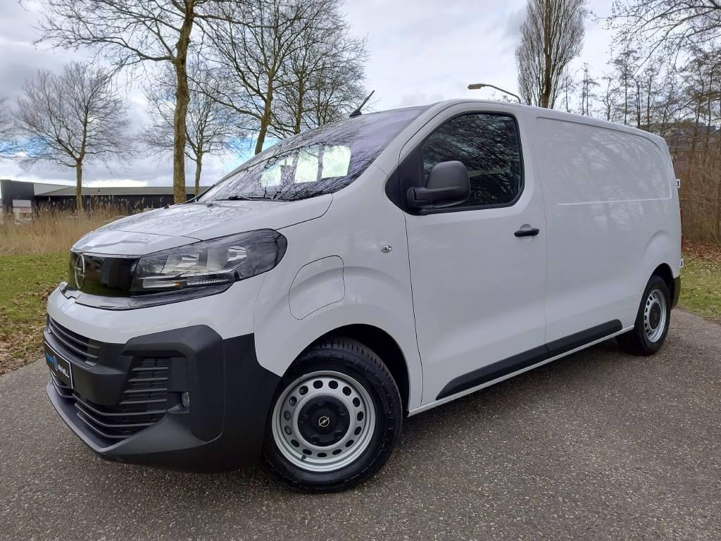 Foto van Opel Vivaro Electric