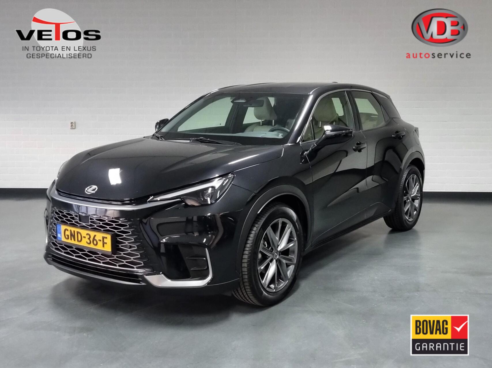 Foto van Lexus LBX