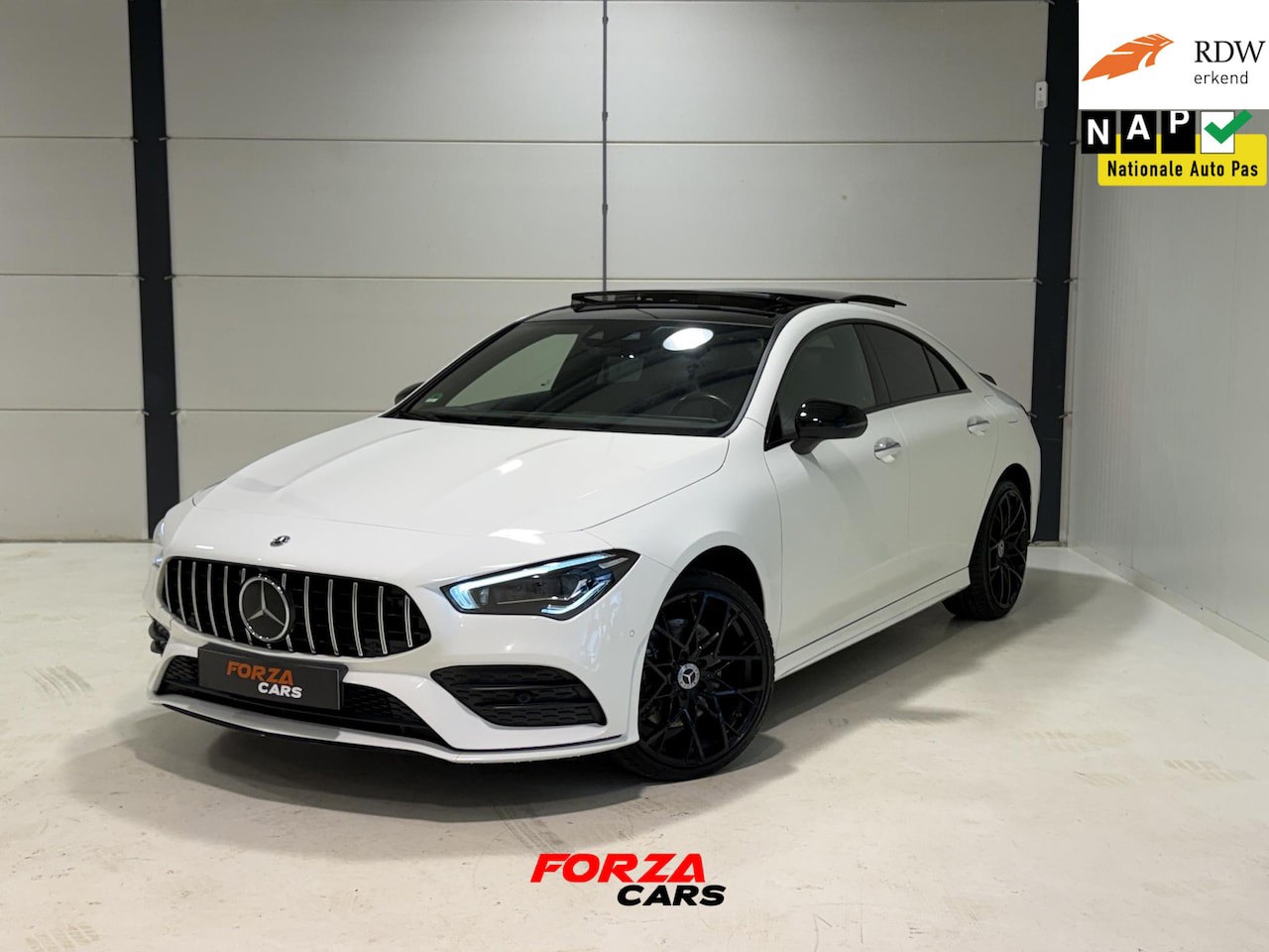 Foto van Mercedes-Benz CLA