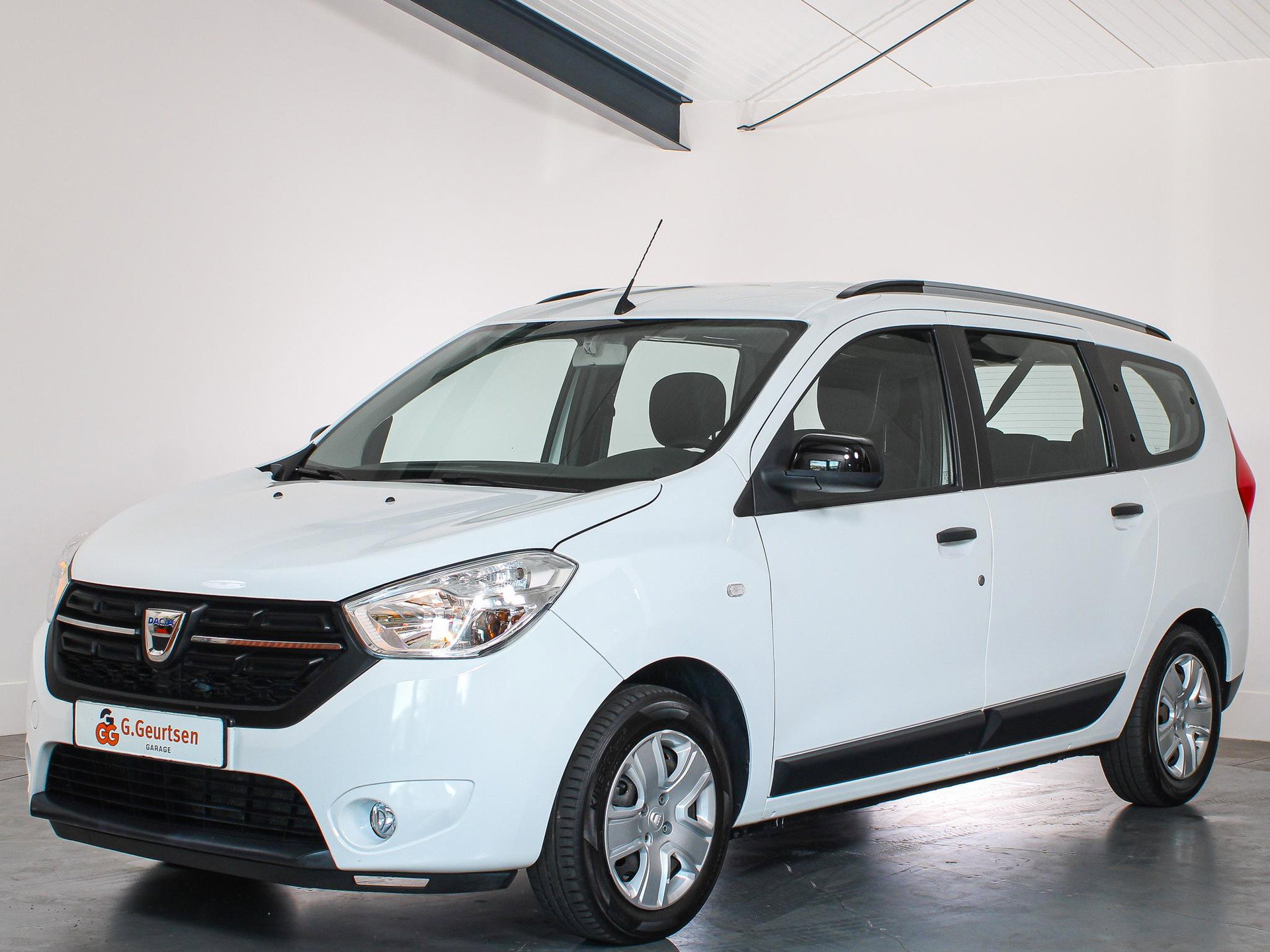 Foto van Dacia Lodgy
