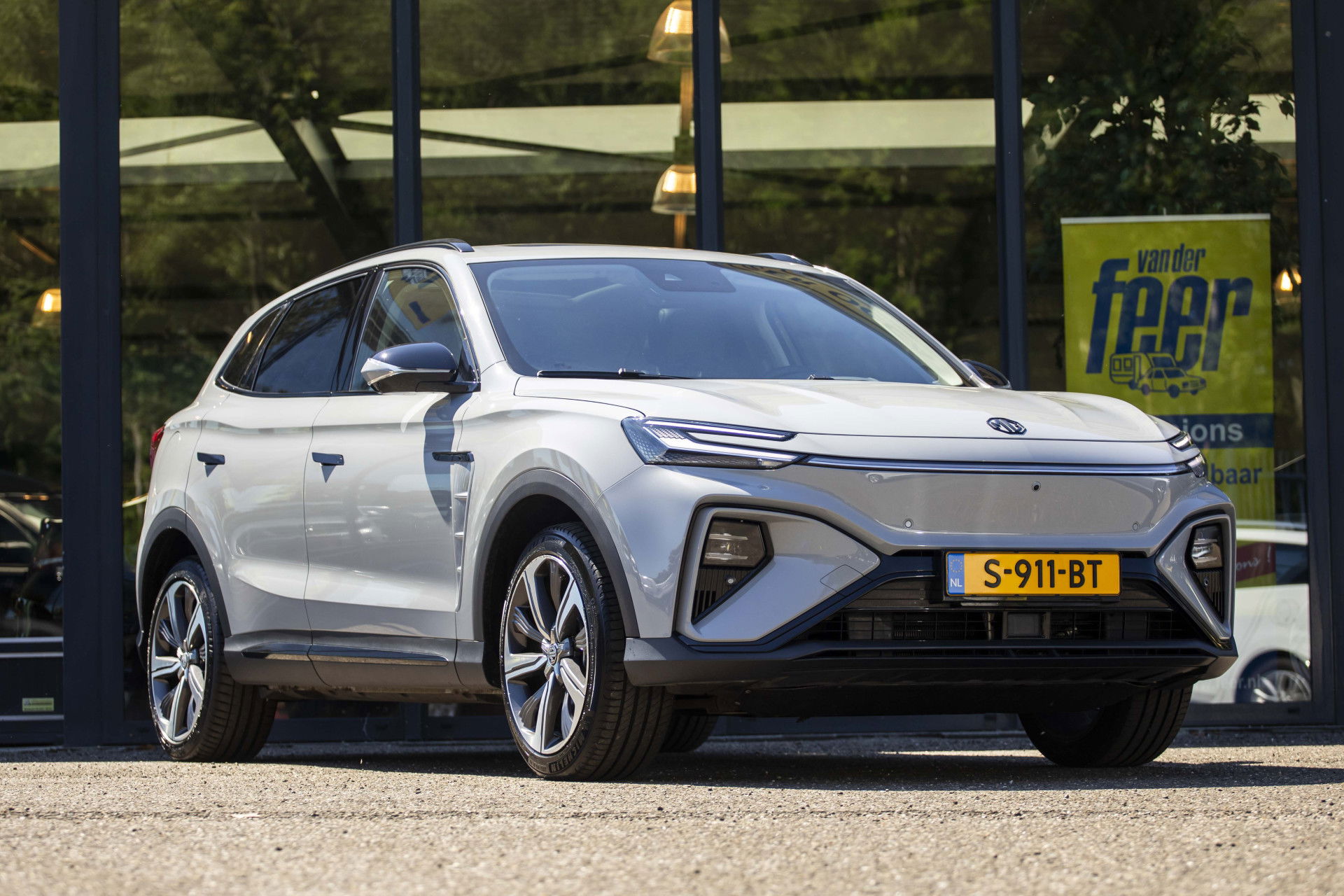 Foto van MG Marvel R