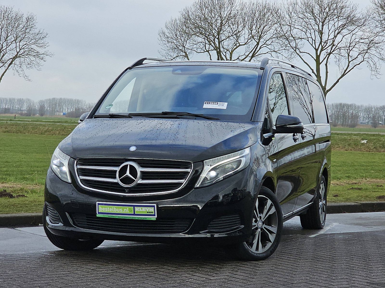 Foto van Mercedes-Benz V-Klasse