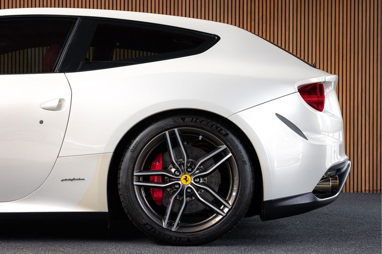 Ferrari FF
