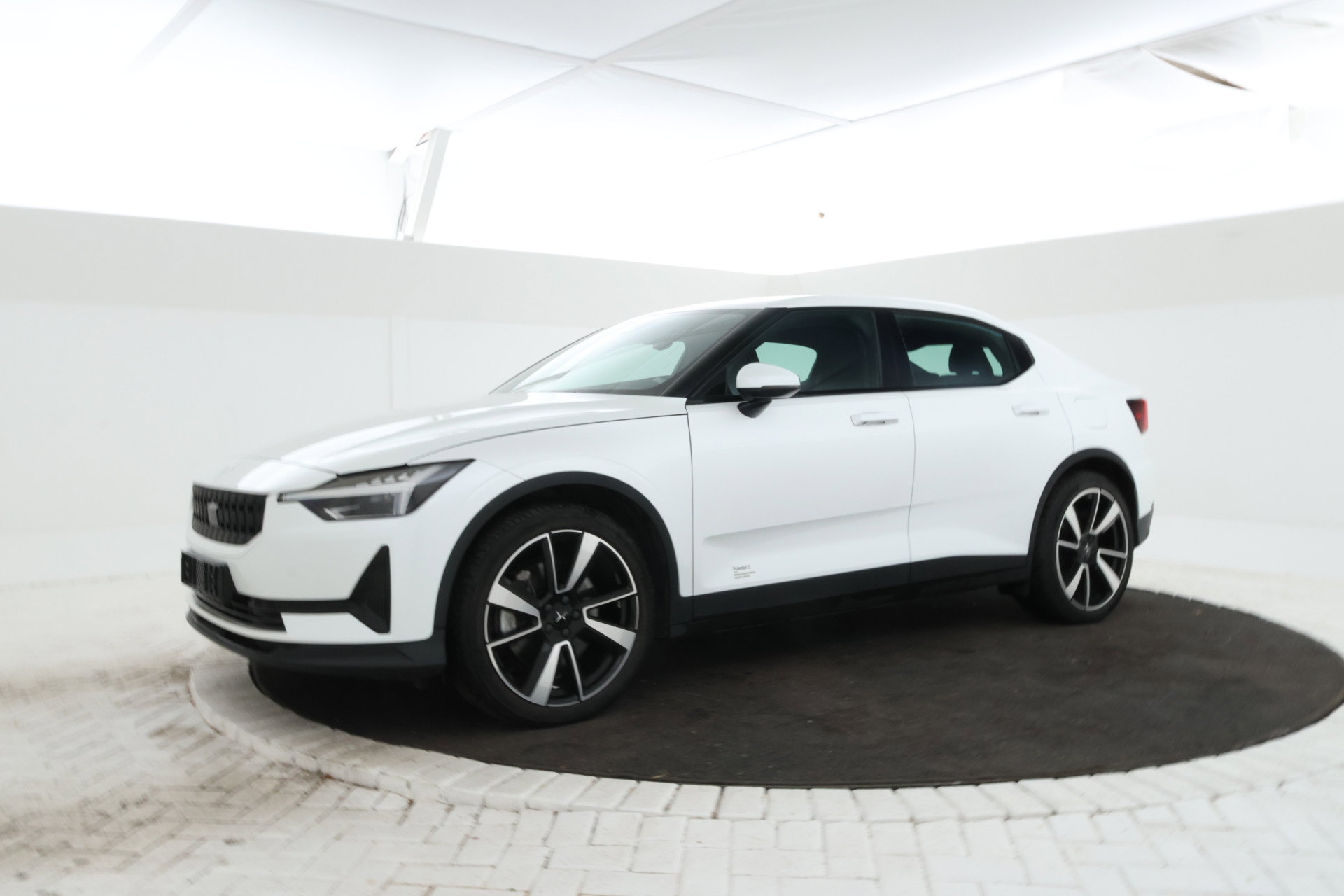 Foto van Polestar 2