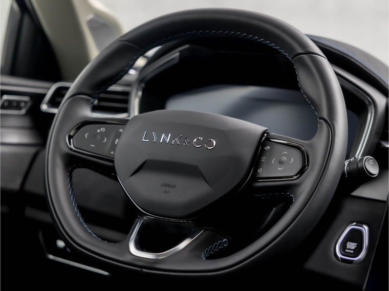 Lynk & Co 01