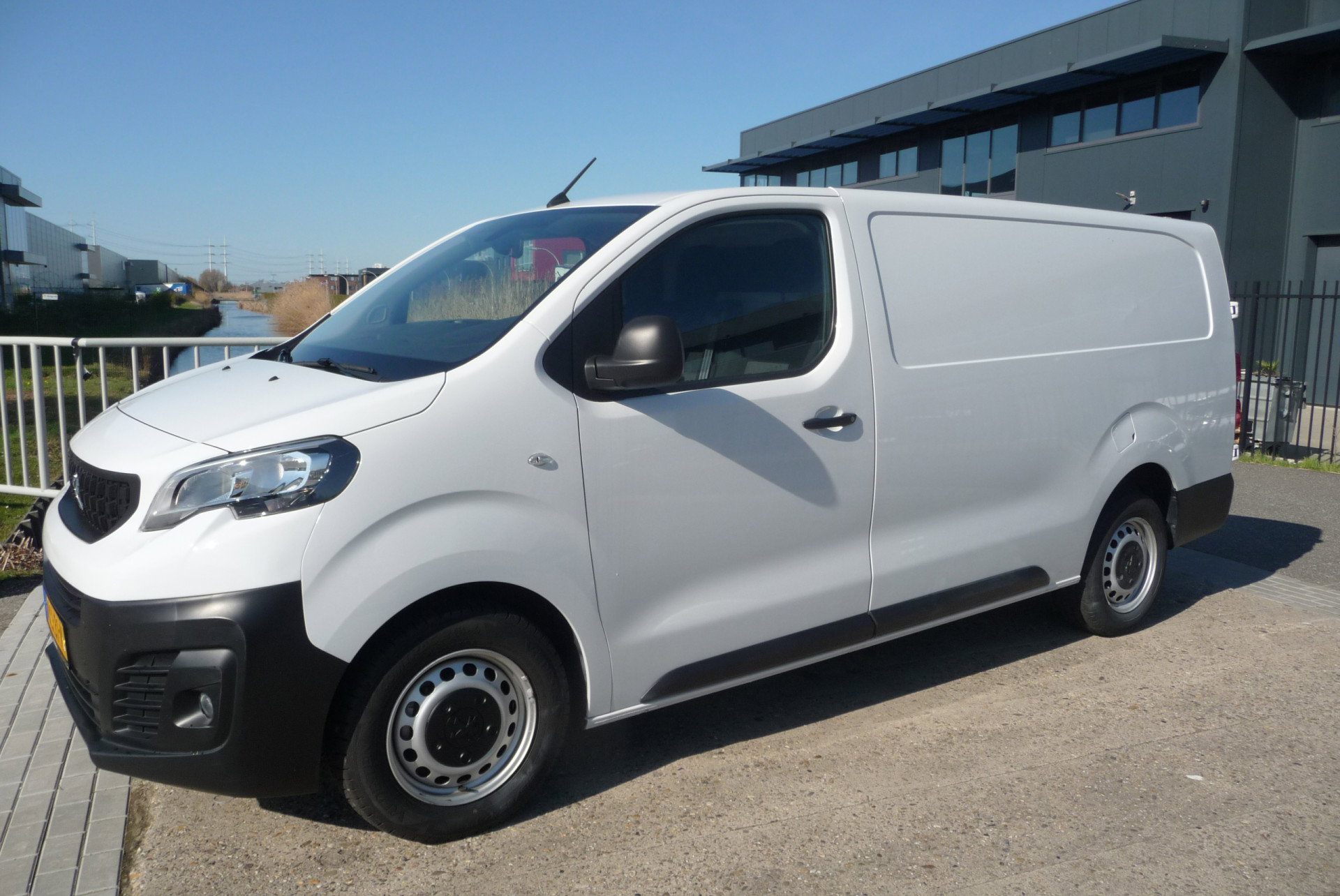 Foto van Peugeot Expert