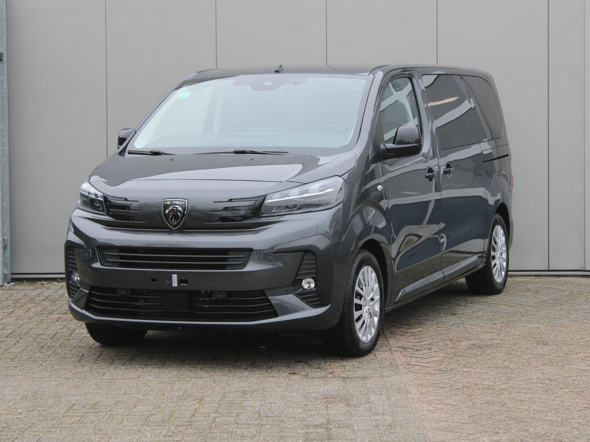 Foto van Peugeot e-Traveller