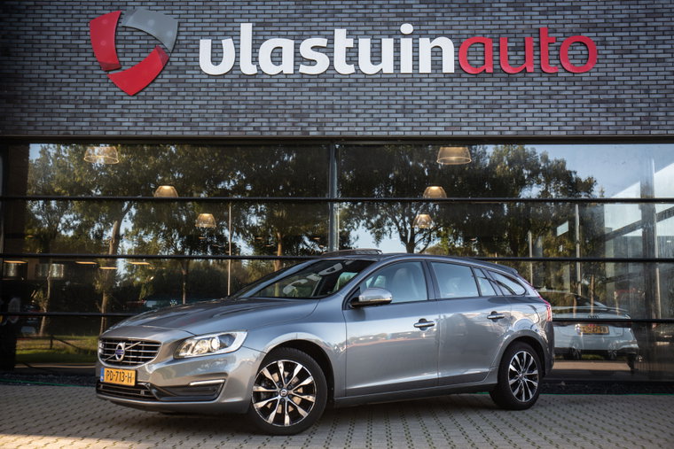 Volvo V60 foto 1