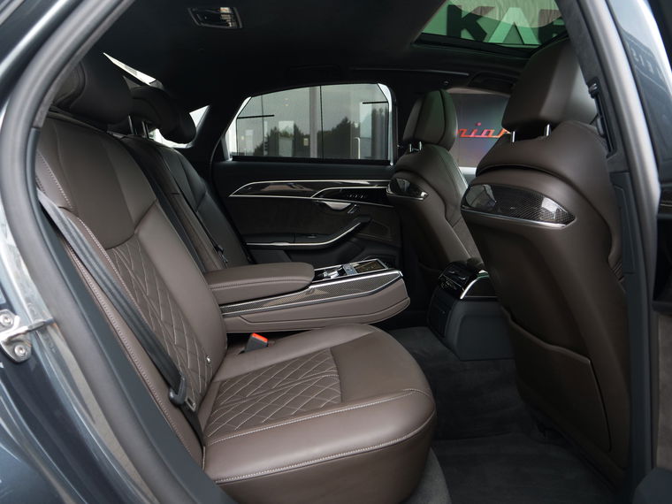 Audi S8