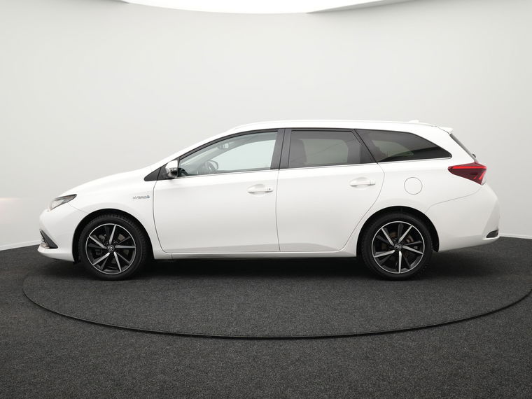 Toyota Auris Touring Sports