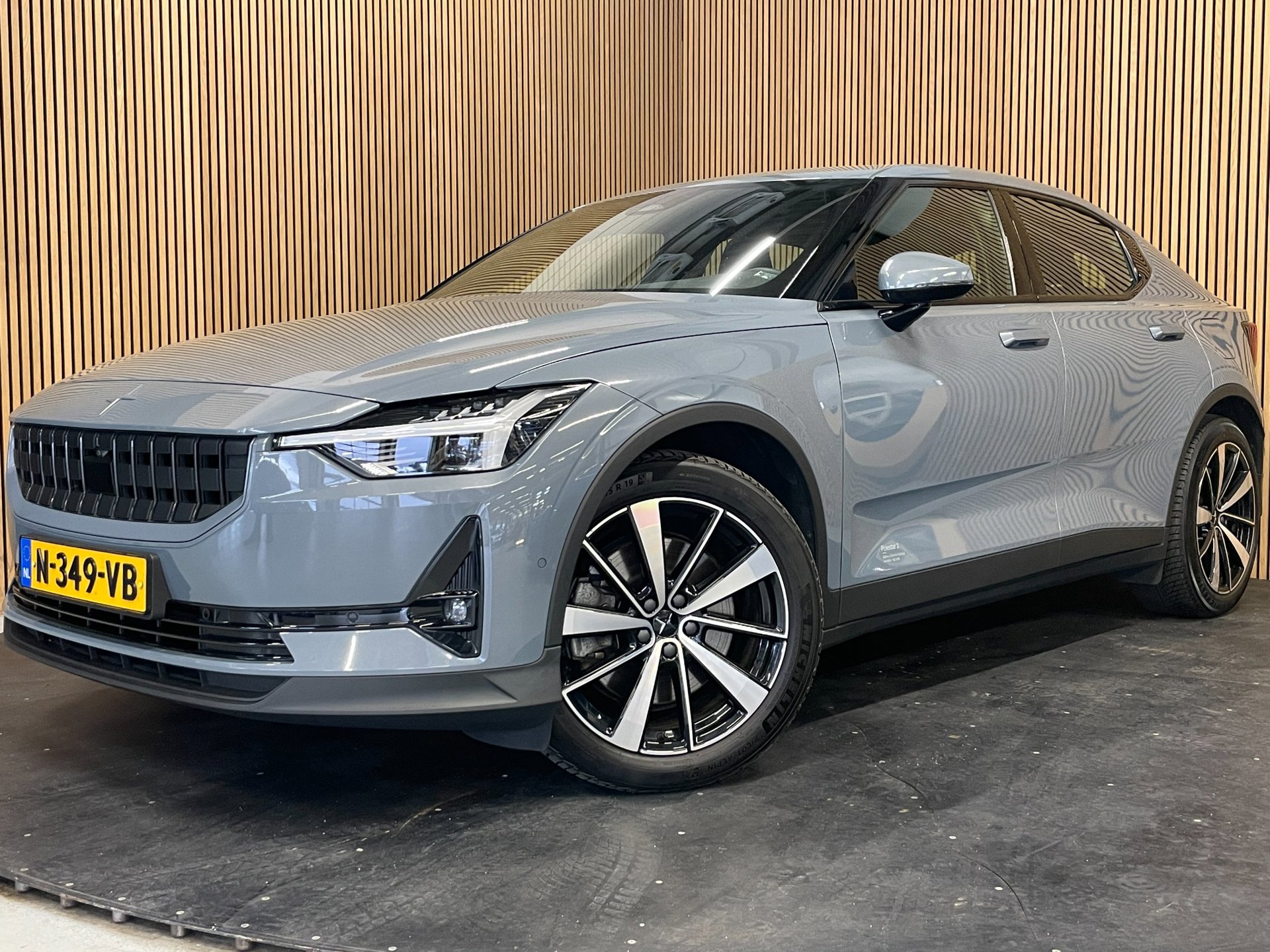 Foto van Polestar 2