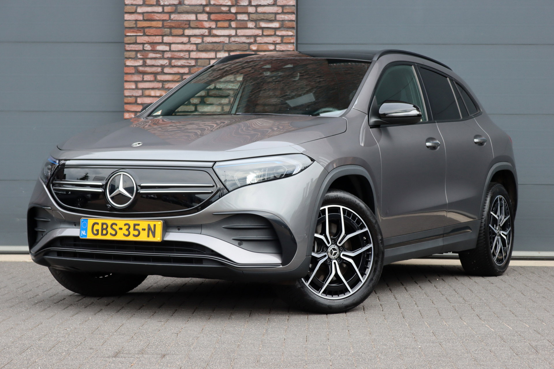 Foto van Mercedes-Benz EQA