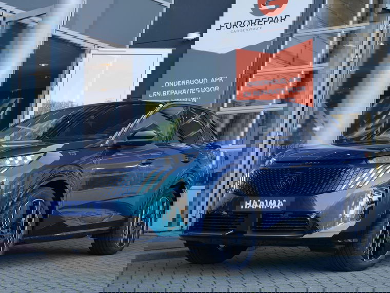 Foto van Peugeot E-3008