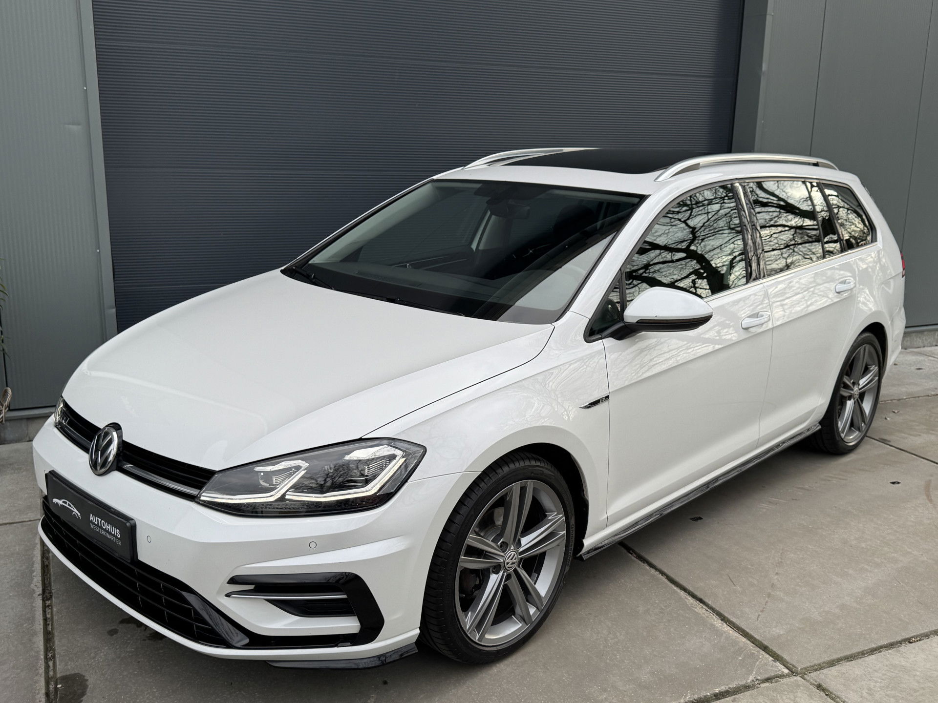 Foto van Volkswagen GOLF Variant