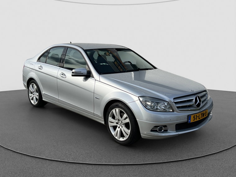 Mercedes-Benz C-Klasse foto 1