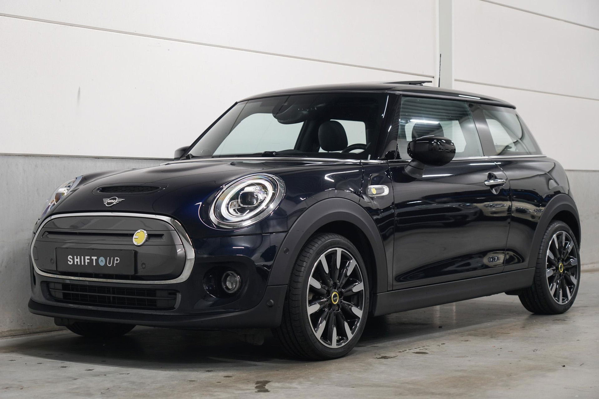 Foto van MINI Mini Electric