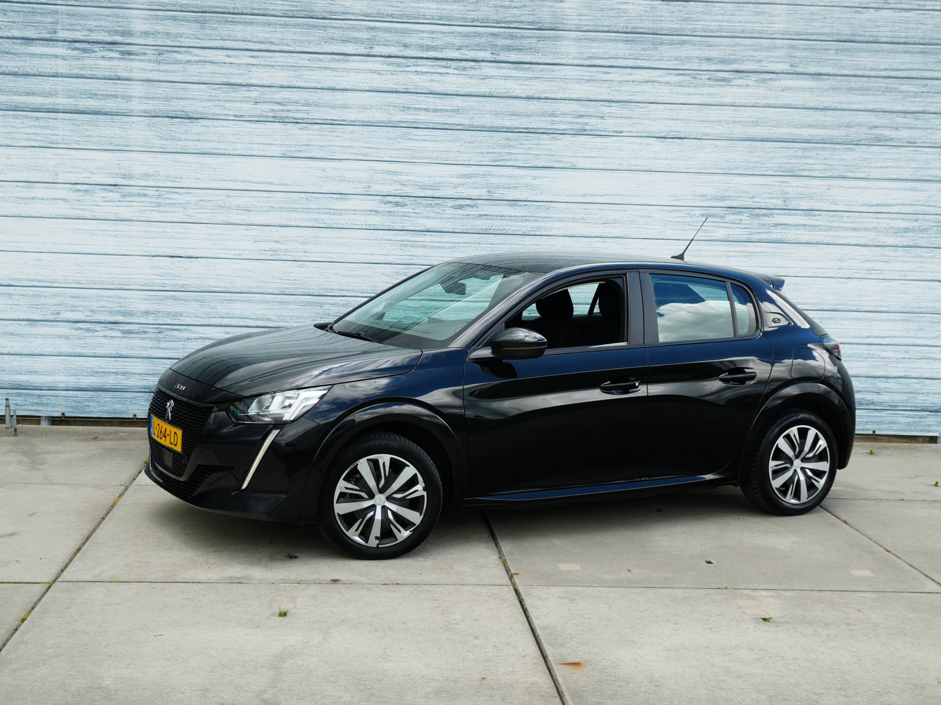 Foto van Peugeot e-208