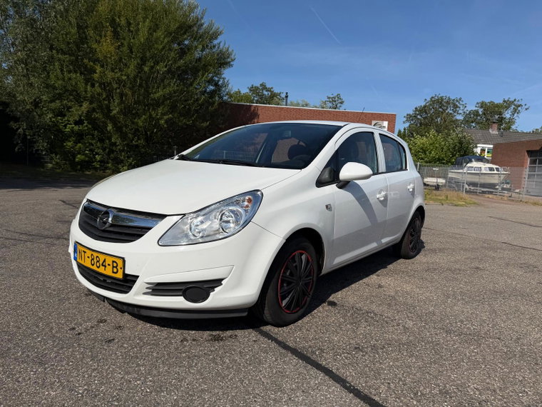 Opel Corsa foto 1