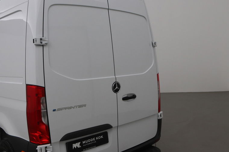 Mercedes-Benz eSprinter