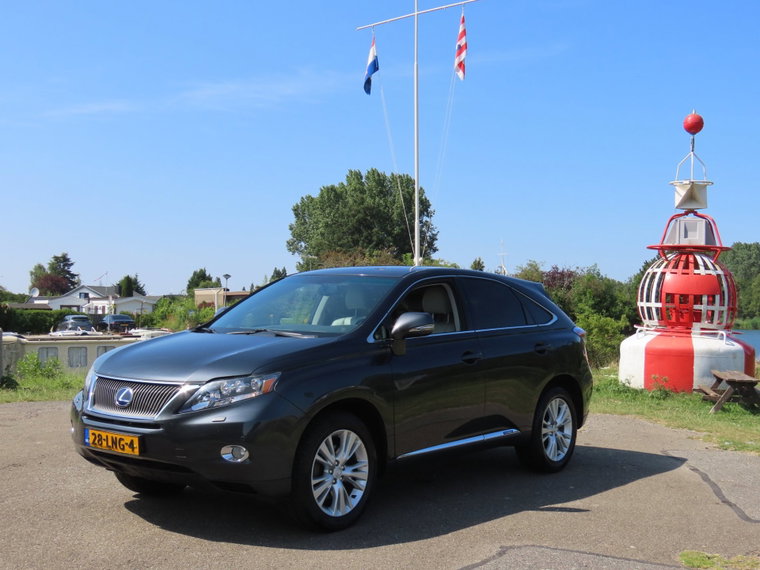 Lexus RX foto 1