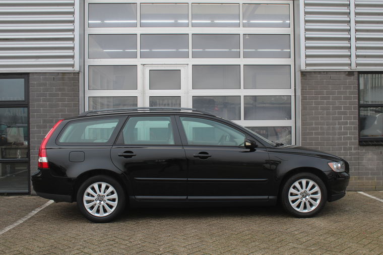 Volvo V50
