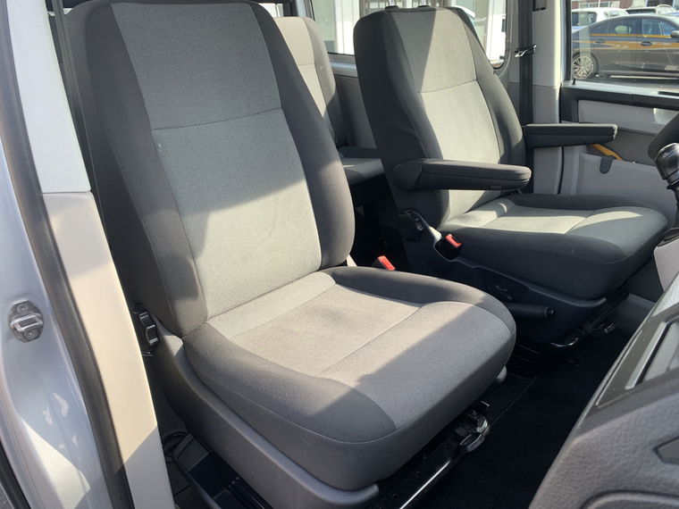 Volkswagen Transporter Kombi 9-persoons