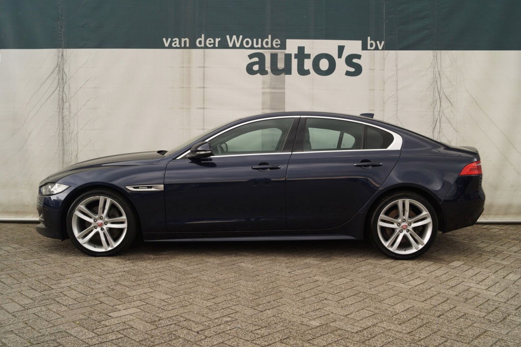 Foto van Jaguar XE