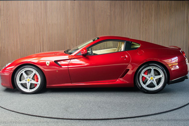 Ferrari 599