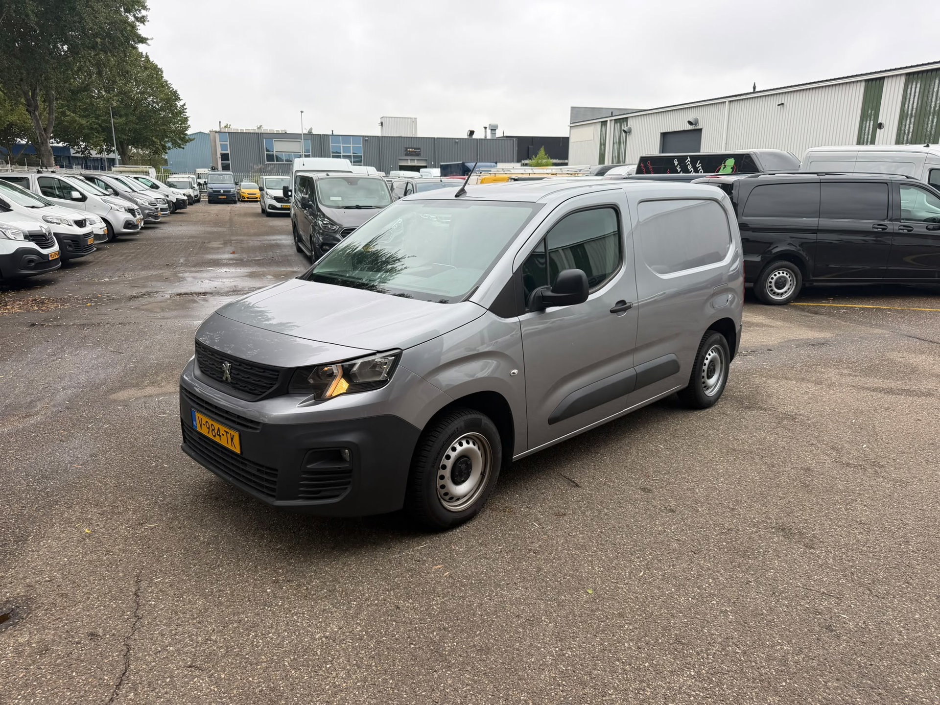 Foto van Peugeot Partner